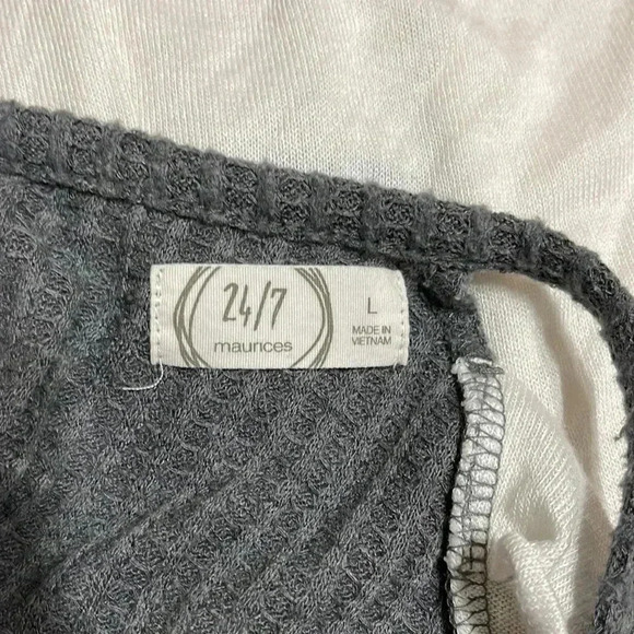 2/15 Maurice’s 24/7 Tee - Picture 7 of 8